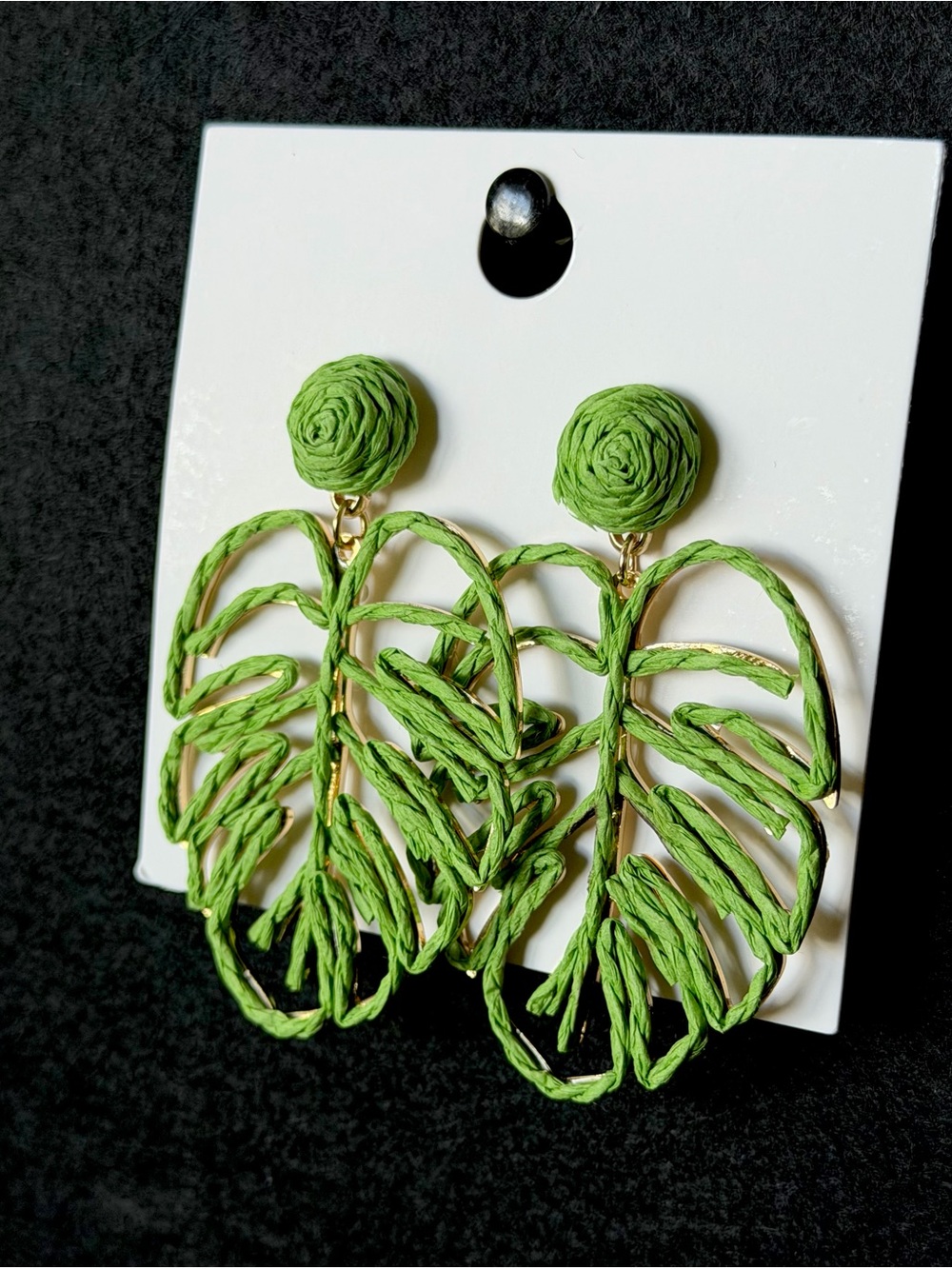 Handcrafted Green Woven Monstera Leaf Drop Earrings - Unbranded